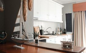 Lovely Oceanview Beach House