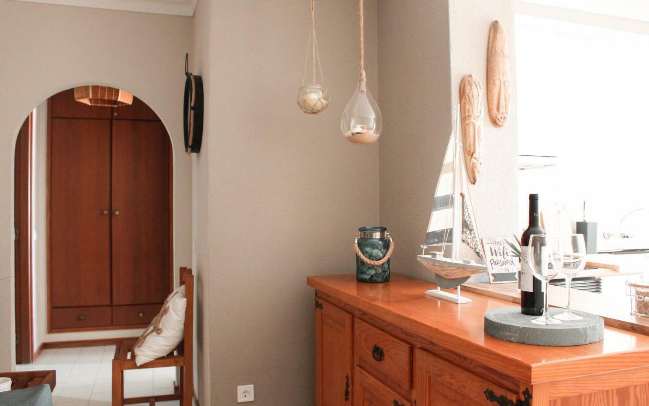 Appartement Lovely Oceanview Beach House à Portimão Extérieur photo