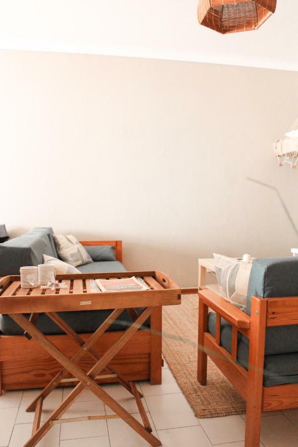 Appartement Lovely Oceanview Beach House à Portimão Extérieur photo